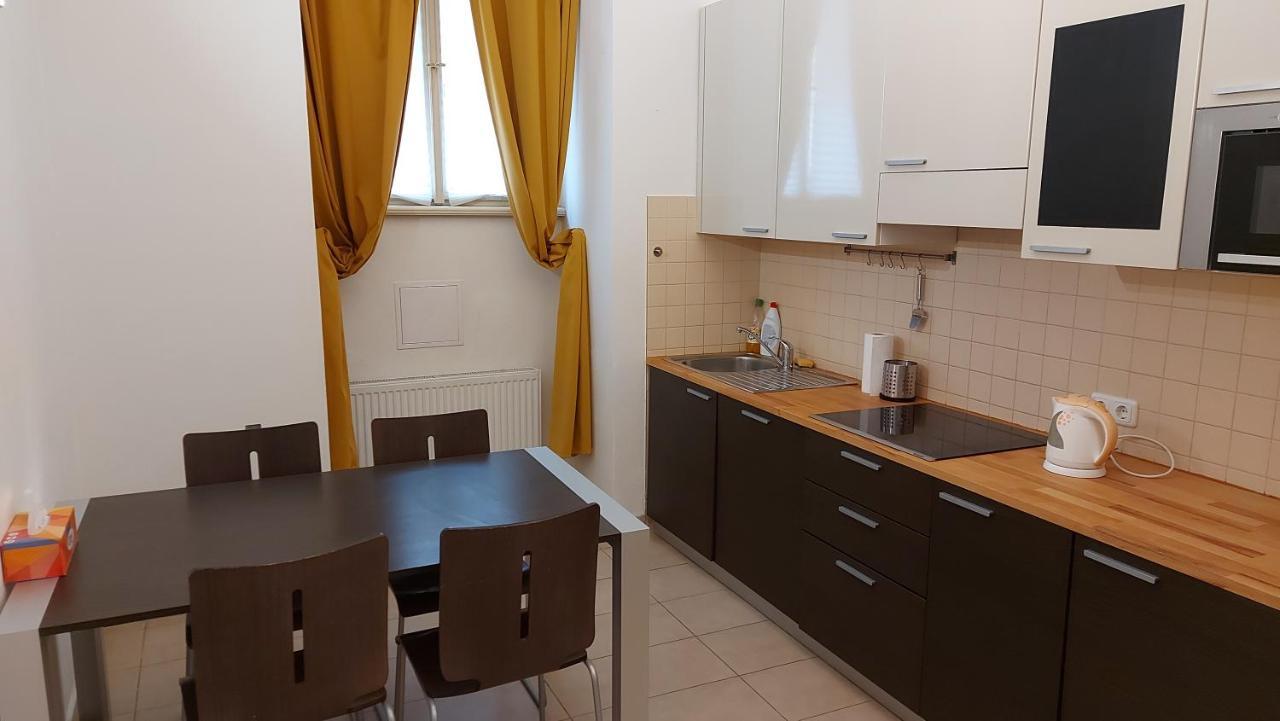 Quiet Apartment In Prague Center Eksteriør billede
