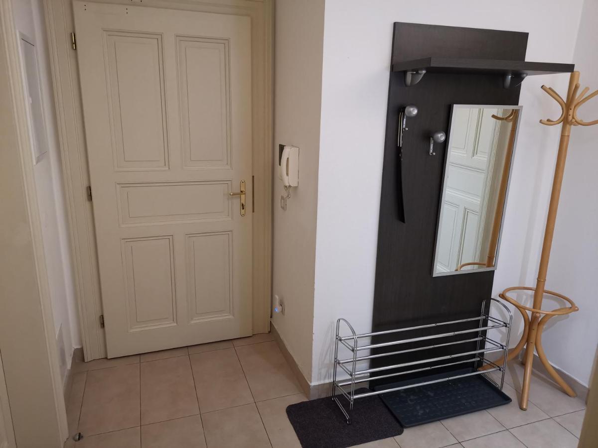 Quiet Apartment In Prague Center Eksteriør billede